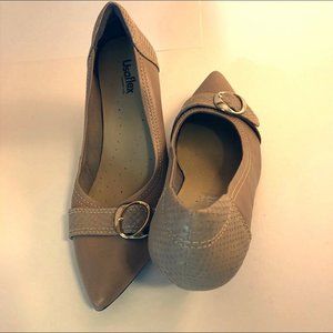 Usaflex Women leathers heels shoes size 9